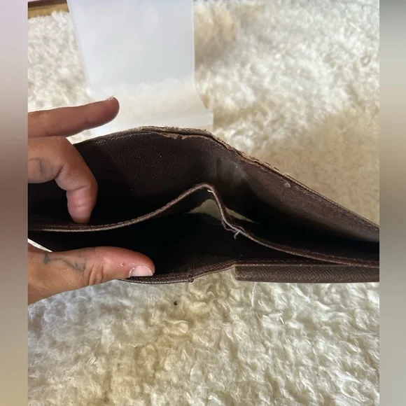 Louis Vuitton Damier Ebene Men’s bifold Wallet - Picture 11 of 12